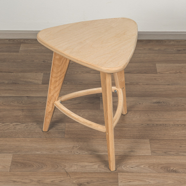 Табурет 3 прямые ножки (без отделки)